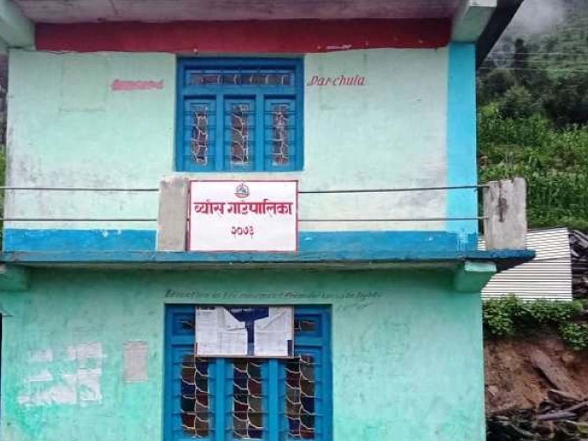 दार्चुलाको व्याँसमा करारका कर्मचारीको अवधि नथपिने 